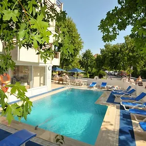 Otel Villamar, İçmeler